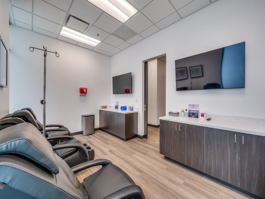 Driven Healthcare IV infusion room